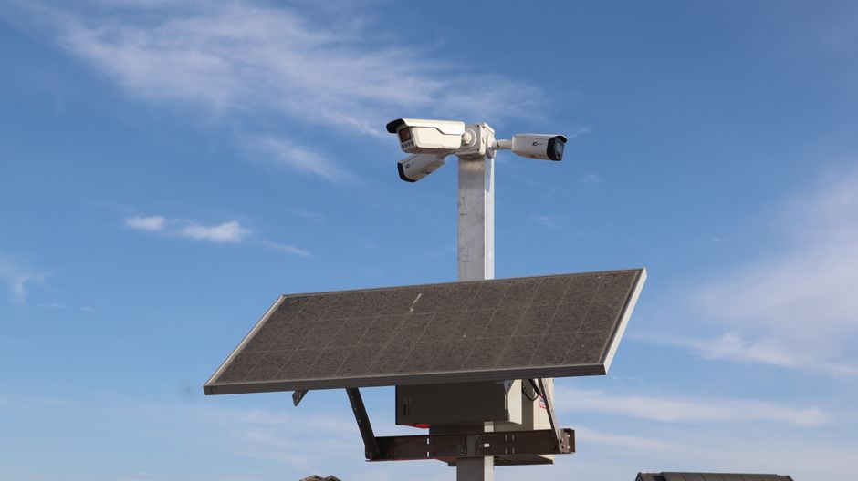caméra de surveillance solaire